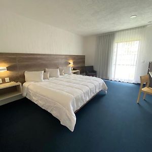 Standard Queen Suite